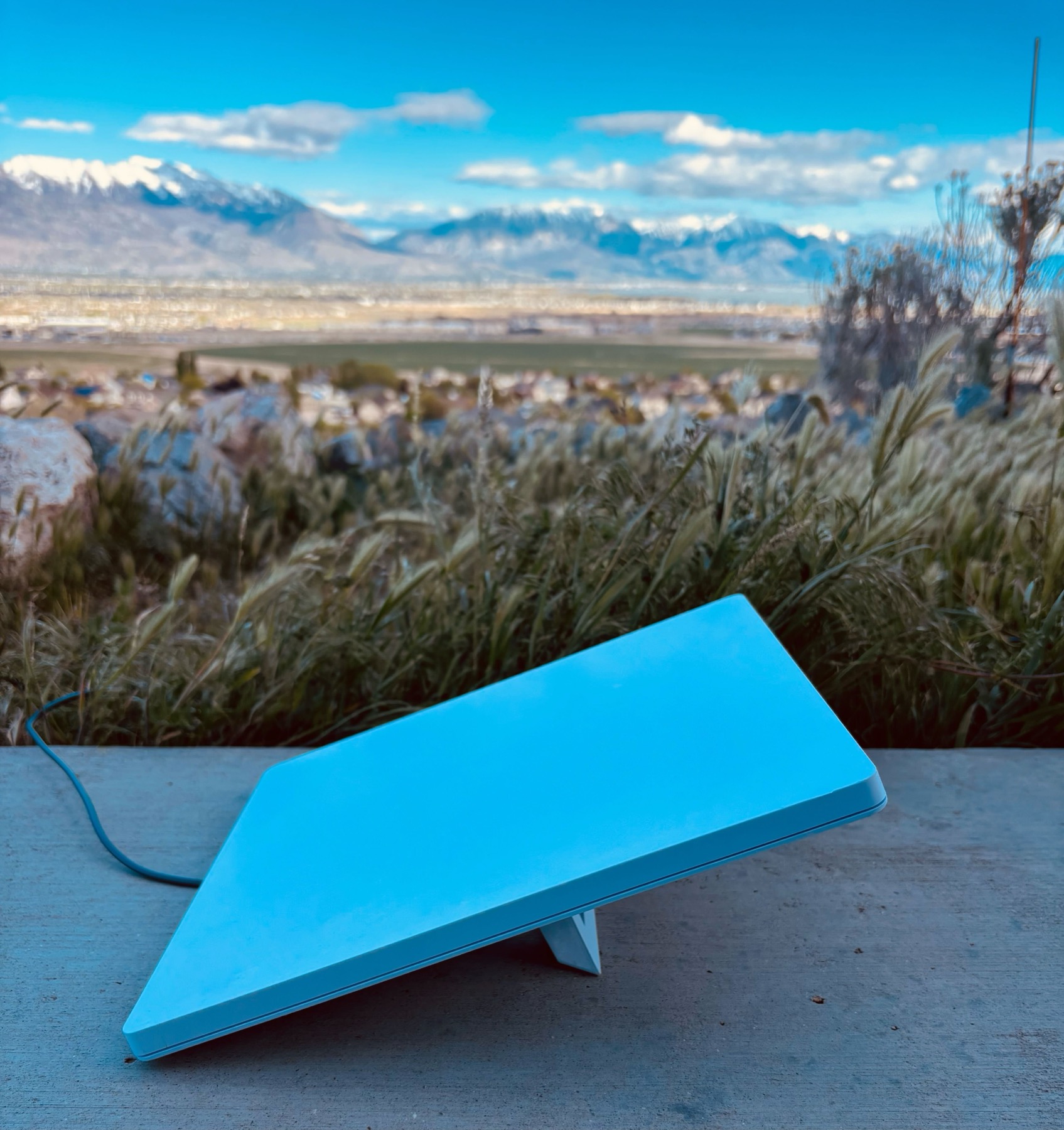 Starlink Mini Review: Satellite Internet That Actually Works in the Middle of Nowhere